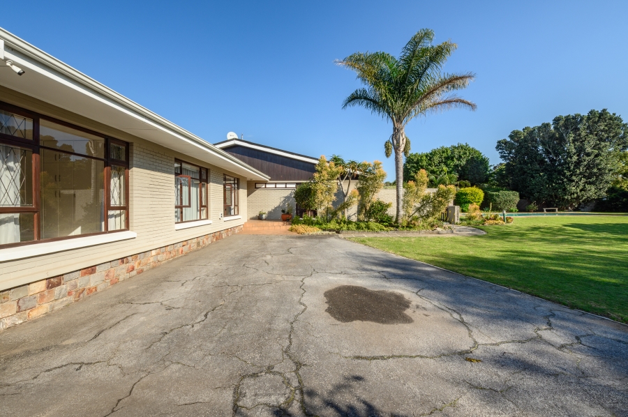 4 Bedroom Property for Sale in Walmer Eastern Cape